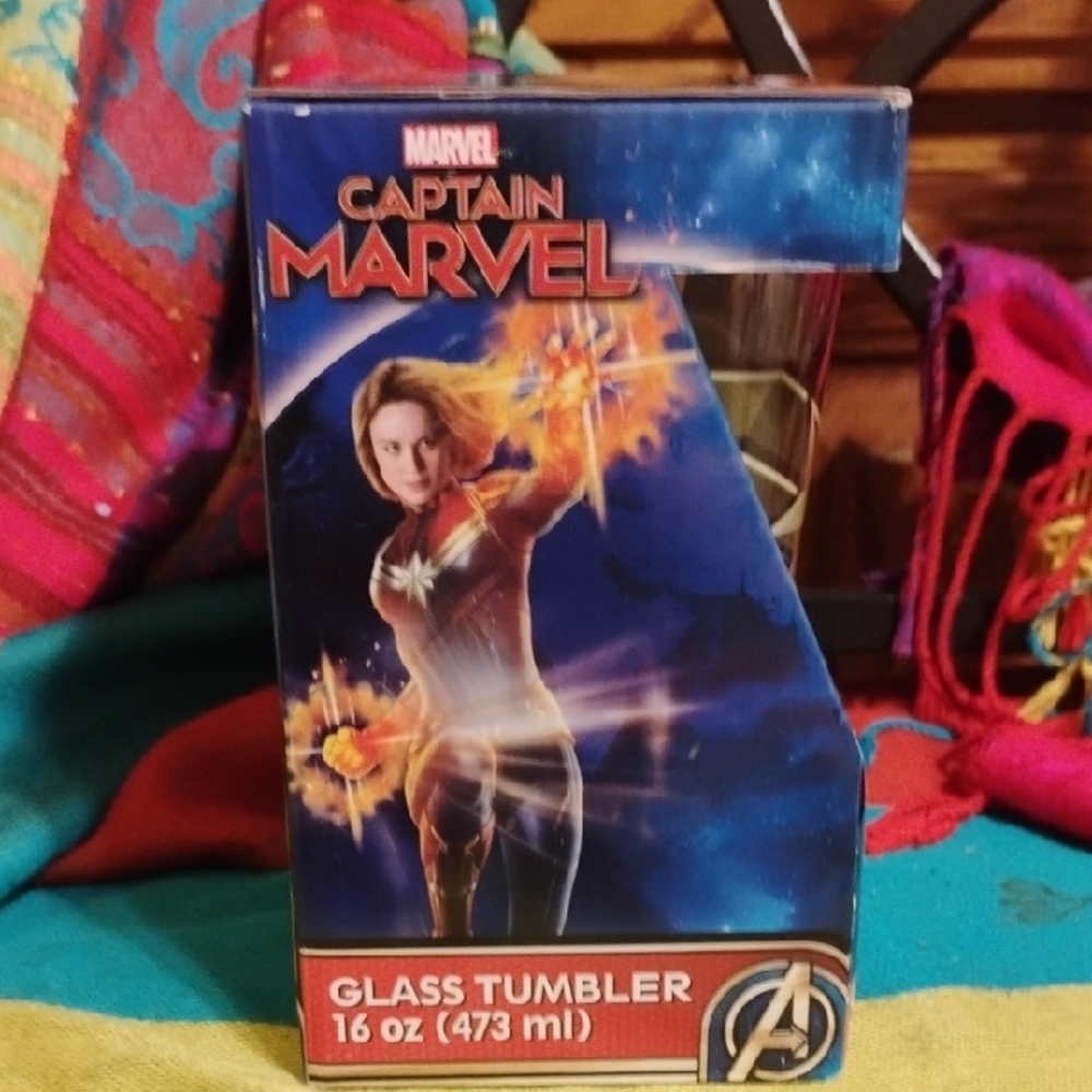 Marvel Captain Marvel Glass Tumbler with Star Design - Picture 2 of 5